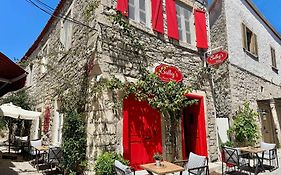 Sulty's Alaçatı Köyiçi